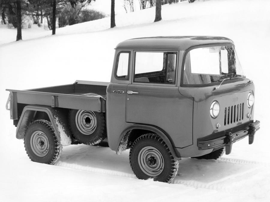  Willys Jeep FC-150 1957 года  (фото 4 из 11)